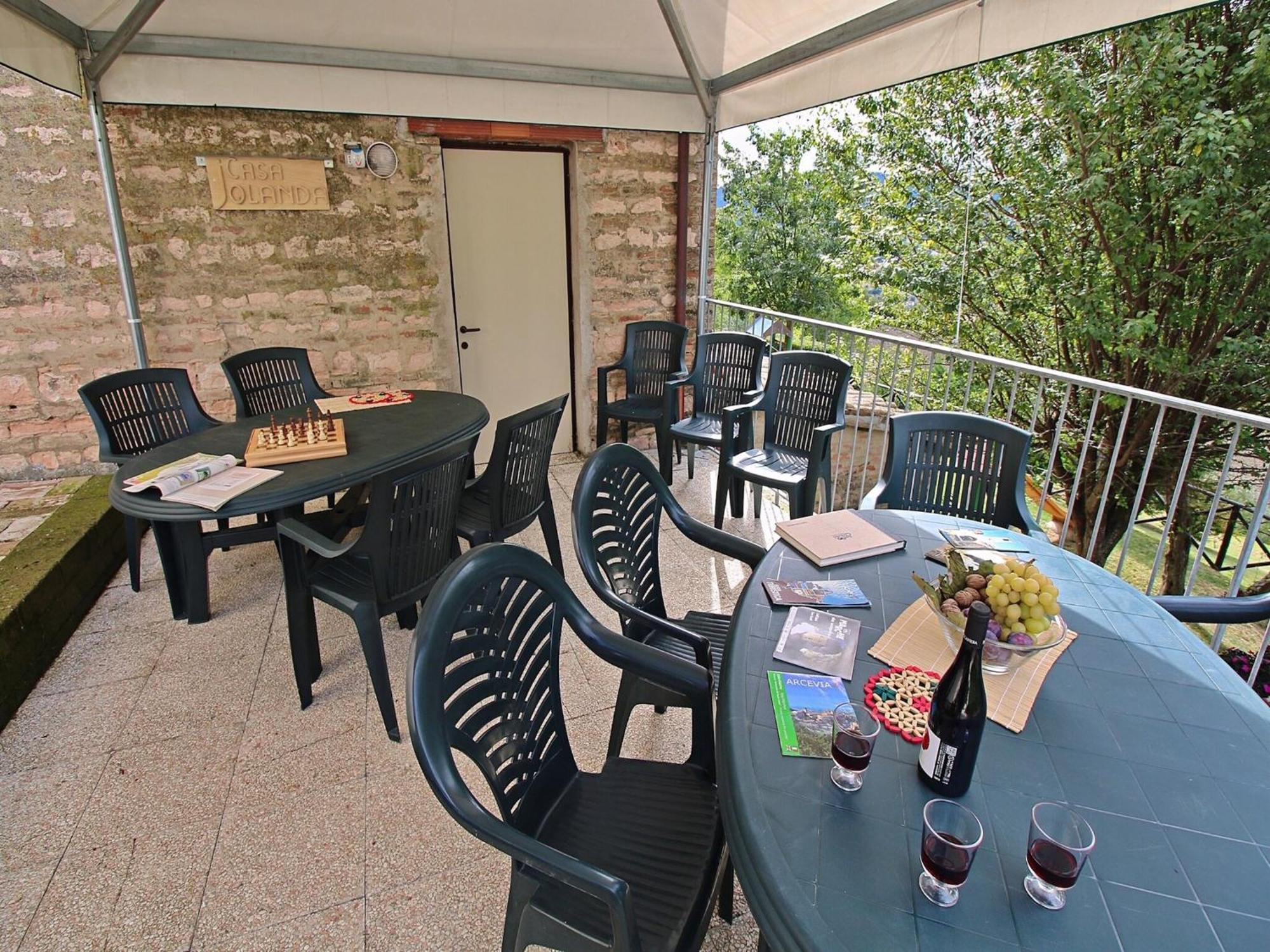 Nice Flat In Arcevia With Swimming Pool Eksteriør billede