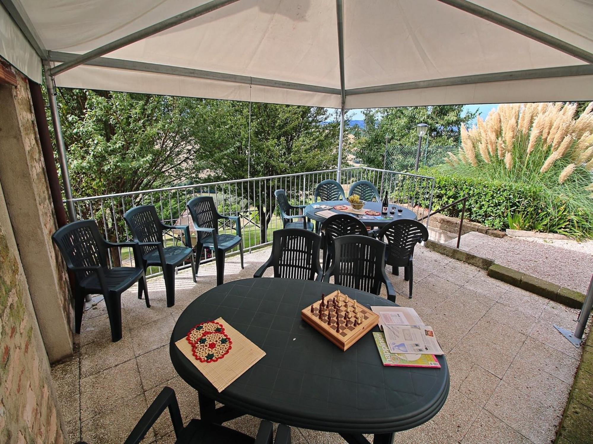 Nice Flat In Arcevia With Swimming Pool Eksteriør billede